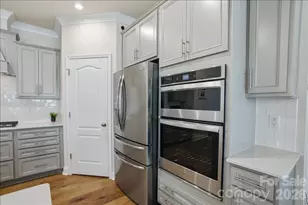 11432 Oakhampton Way, Matthews, NC 28105 - Photo 12