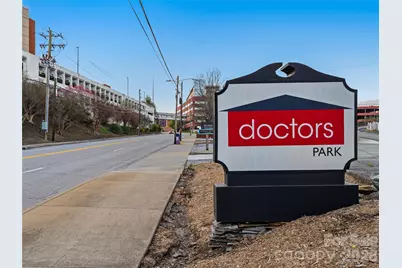 5 Doctors Park #H2, Asheville, NC 28801 - Photo 2