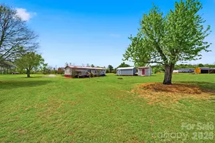 2486 Evening Dr, Claremont, NC 28610 - Photo 28