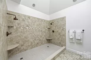 1124 Linganore Pl, Charlotte, NC 28203 - Photo 16