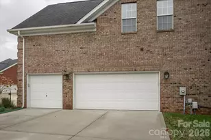 8700 Edgewater Ct, Waxhaw, NC 28173 - Photo 32