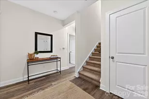 10436 Glenmere Crk Cir, Charlotte, NC 28262 - Photo 6