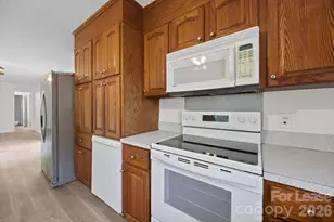 1502 Cloverdale Ln, Gastonia, NC 28052 - Photo 6