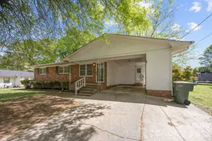 1502 Cloverdale Ln, Gastonia, NC 28052 - Photo 2