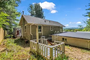 110 Chariton Ave, Hendersonville, NC 28739 - Photo 14