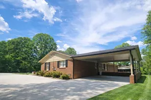 216 Delview Dr, Cherryville, NC 28021 - Photo 2