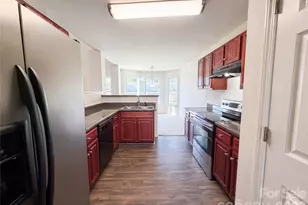 521 Dayton Rd, Rock Hill, SC 29732 - Photo 2