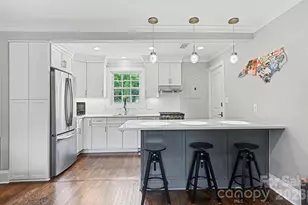 241 Wakefield Dr, Charlotte, NC 28209 - Photo 1