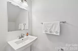 957 Portrush Ln, Tega Cay, SC 29708 - Photo 24