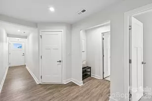 957 Portrush Ln, Tega Cay, SC 29708 - Photo 18
