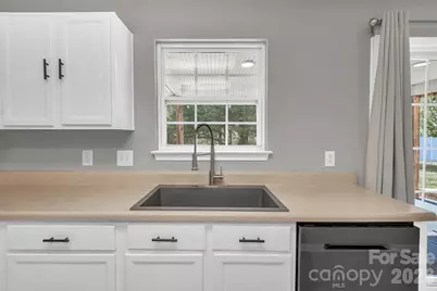 128 Longlea Drive, Clover, SC 29710 - Photo 8