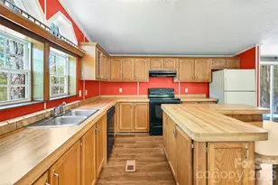 98 Fork Ridge Ln, Hendersonville, NC 28792 - Photo 8