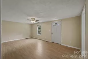 2566 Andrews Cir, Lenoir, NC 28645 - Photo 14