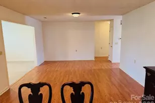 208 Dartcrest Dr, Hendersonville, NC 28792 - Photo 14