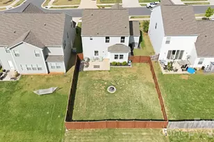 134 Fairfield Dr, Troutman, NC 28166 - Photo 2