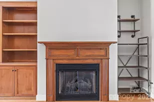 2411 Carriage Ln, Lincolnton, NC 28092 - Photo 6