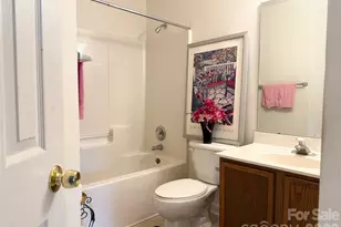 4046 W Fairmeadow Dr, Lancaster, SC 29720 - Photo 12