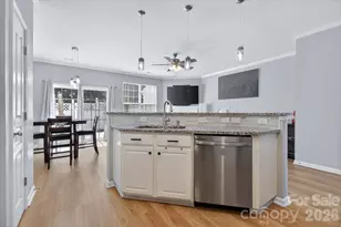 226 Dawn Mist Ln, Fort Mill, SC 29708 - Photo 10