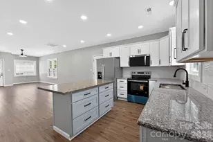 344 Mayflower Ave, Cramerton, NC 28032 - Photo 8
