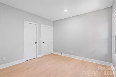 4510 Wildwood Avenue, Charlotte, NC 28208 - Photo 10