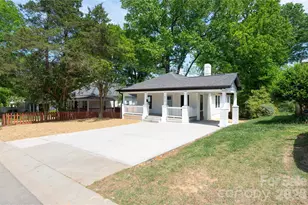 4510 Wildwood Ave, Charlotte, NC 28208 - Photo 2