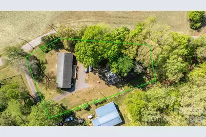3634 Hillview Drive NE, Conover, NC 28613 - Photo 10
