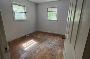 430 S Columbia St, Gastonia, NC 28054 - Photo 2