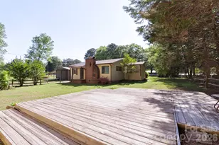 5208 Hickory Grove Rd, Mount Holly, NC 28120 - Photo 4
