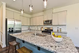 9238 Glenburn Ln, Charlotte, NC 28278 - Photo 6
