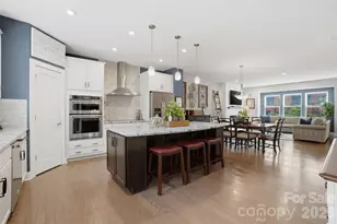 18017 Nolita Ln, Charlotte, NC 28204 - Photo 12