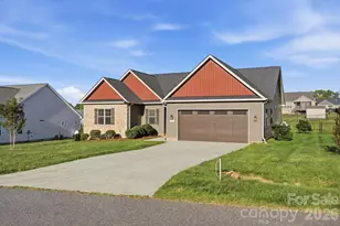 172 Staffordshire Dr, Statesville, NC 28625 - Photo 2