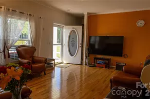 100 Bend View Dr, Marshall, NC 28753 - Photo 18