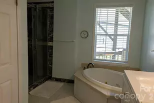 100 Bend View Dr, Marshall, NC 28753 - Photo 30