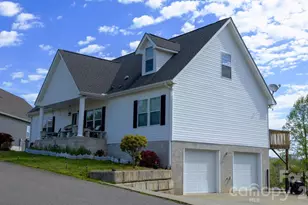 100 Bend View Dr, Marshall, NC 28753 - Photo 4
