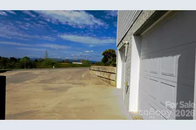 100 Bend View Drive, Marshall, NC 28753 - Photo 16