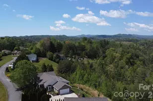 100 Bend View Dr, Marshall, NC 28753 - Photo 14