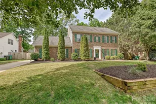 2924 Firewood Dr, Matthews, NC 28105 - Photo 2