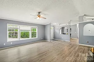 8836 Summerhill Dr, Waxhaw, NC 28173 - Photo 6