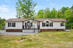 8836 Summerhill Dr, Waxhaw, NC 28173 - Photo 2