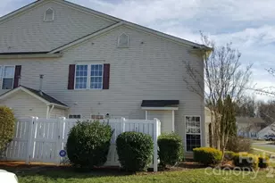 1145 Triece Ln, Charlotte, NC 28215 - Photo 2