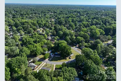 4131 Woodgreen Terrace, Charlotte, NC 28205 - Photo 2