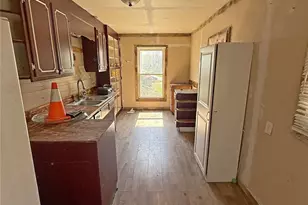 100 Hickory St, Rhodhiss, NC 28667 - Photo 4