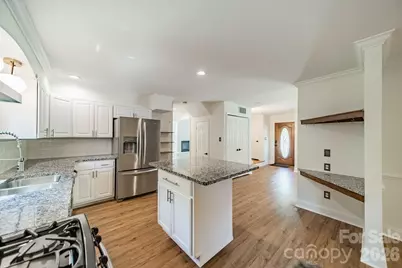 801 Sonata Place, Charlotte, NC 28211 - Photo 8
