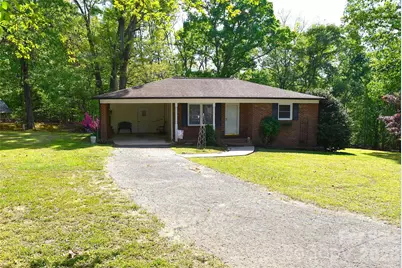 217 Redwood Lane, Lincolnton, NC 28092 - Photo 2