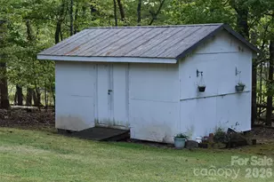 217 Redwood Ln, Lincolnton, NC 28092 - Photo 12