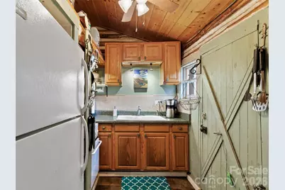 142 Cold Spring Road, Burnsville, NC 28714 - Photo 16