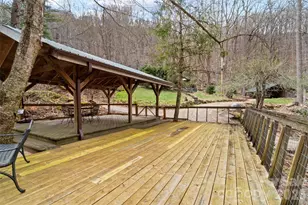 142 Cold Spring Rd, Burnsville, NC 28714 - Photo 8