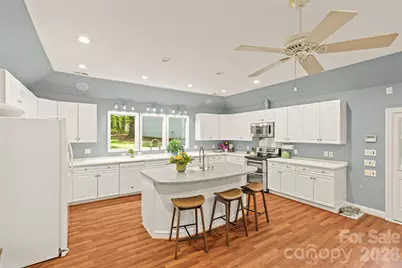 7108 Preston Court, Charlotte, NC 28215 - Photo 20