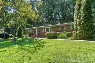 7108 Preston Ct, Charlotte, NC 28215 - Photo 2