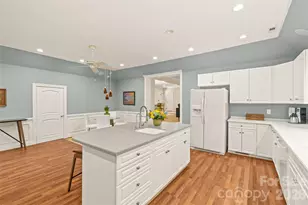 7108 Preston Ct, Charlotte, NC 28215 - Photo 20